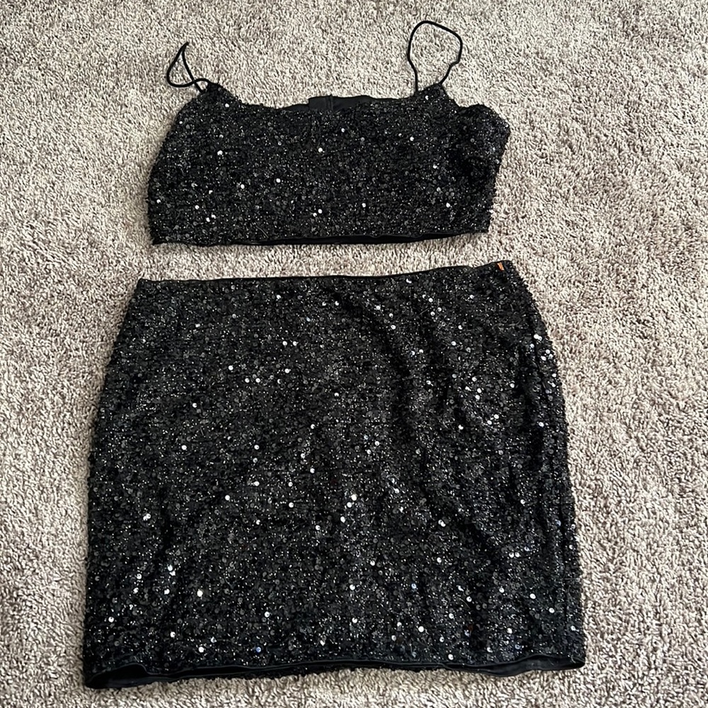 Black sparkly matching crop top and skirt